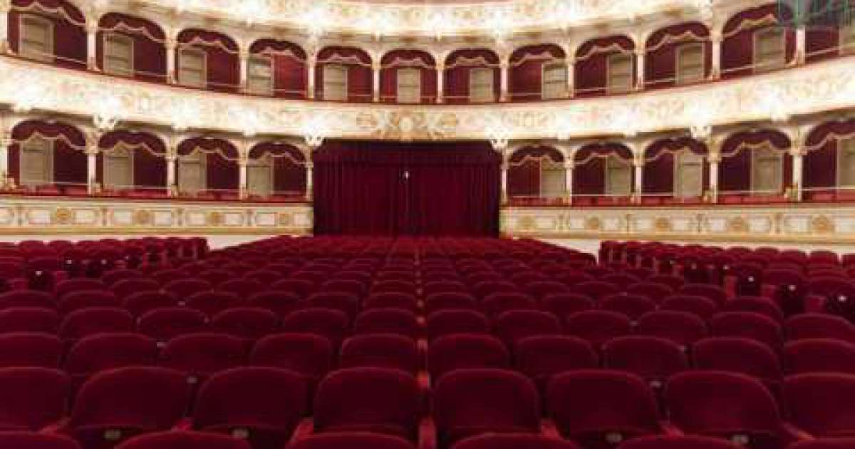 Troppe disdette: il coronavirus rimanda l'apertura del Bifest